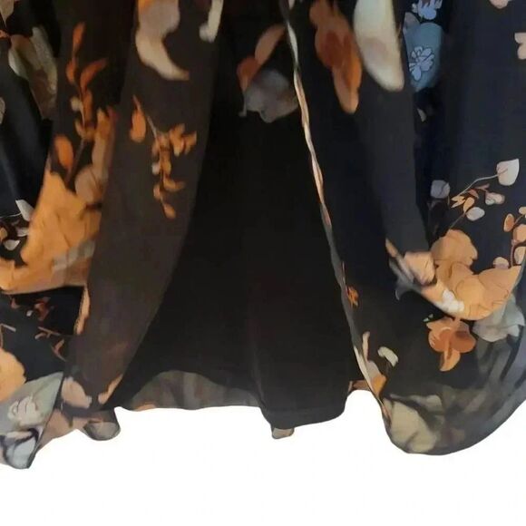 Black Tape Women's Pleated Black Poly Chiffon V-Neck Long Sleeve Relaxed Fit Lin - Picture 11 of 13